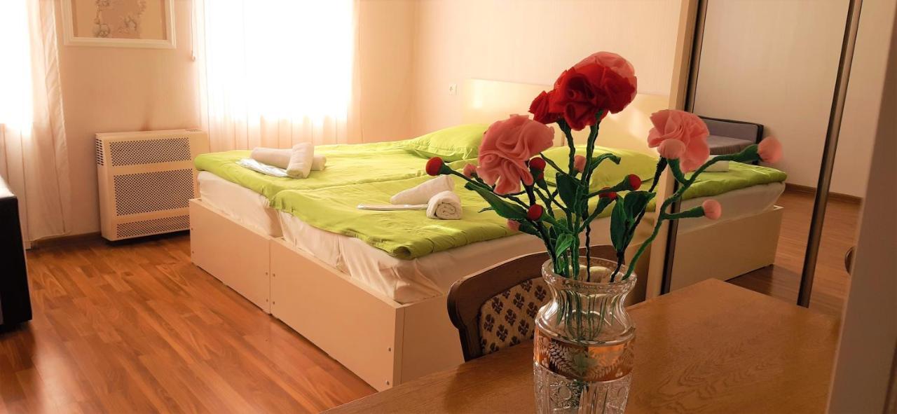 Tamara'S Apartament In Avlabari 第比利斯 外观 照片