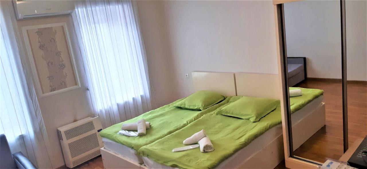 Tamara'S Apartament In Avlabari 第比利斯 外观 照片